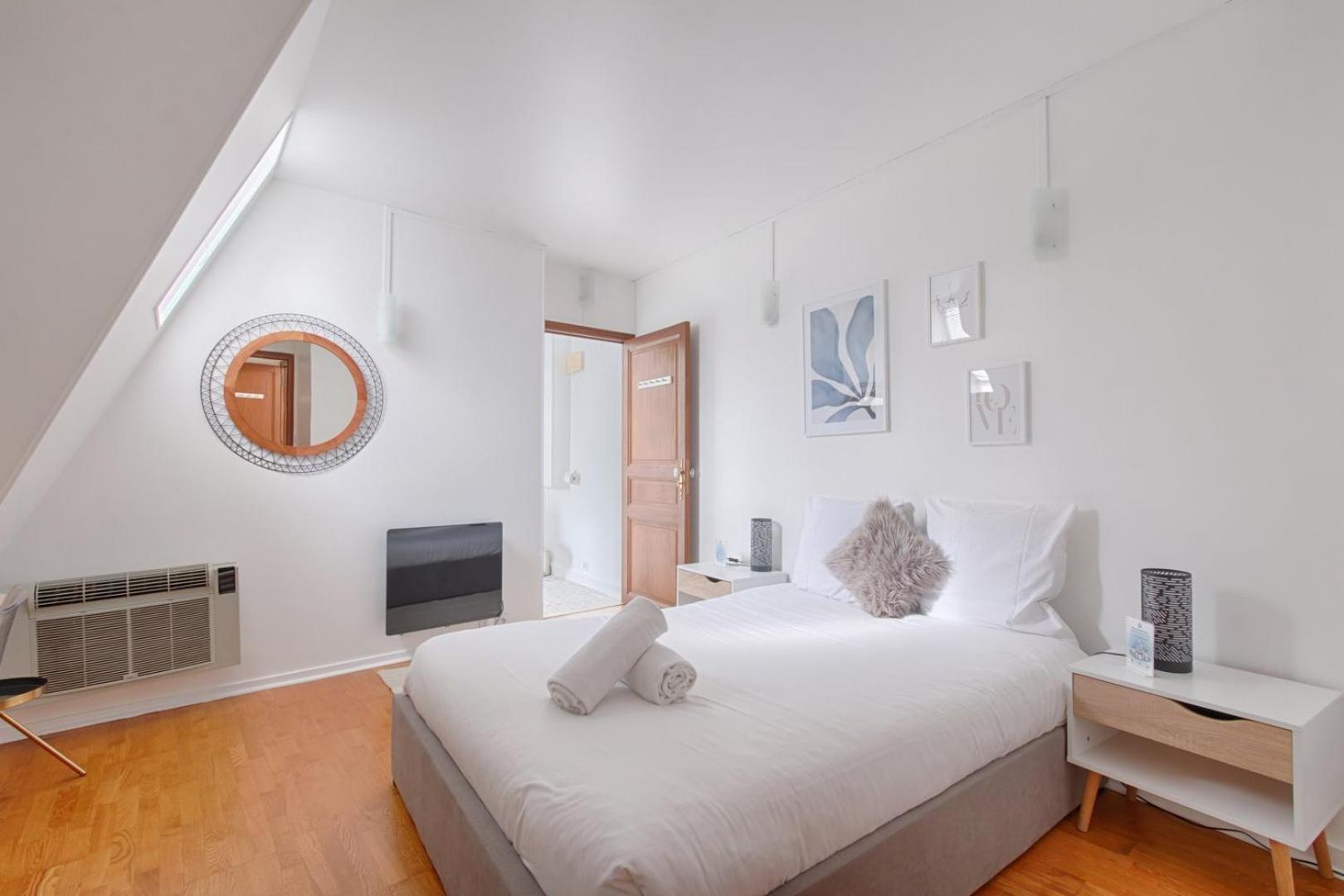 Appartement Near To Saint Lazare - 6P Paris Ngoại thất bức ảnh